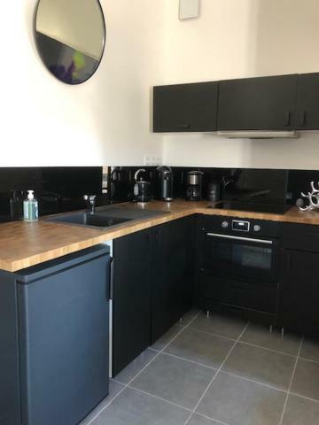 Appartement Avec Terrasse Panoramique Au Coeur De Nîmes Zewnętrze zdjęcie